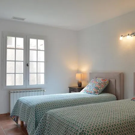 Vila 5 Pieces 8 Couchages Sur Bn000-a03 *