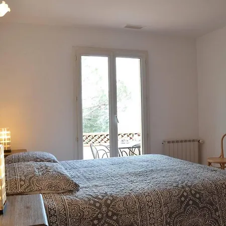 5 Pieces 8 Couchages Sur Bn000-a03 Vila