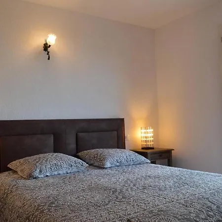 5 Pieces 8 Couchages Sur Bn000-a03 Vila