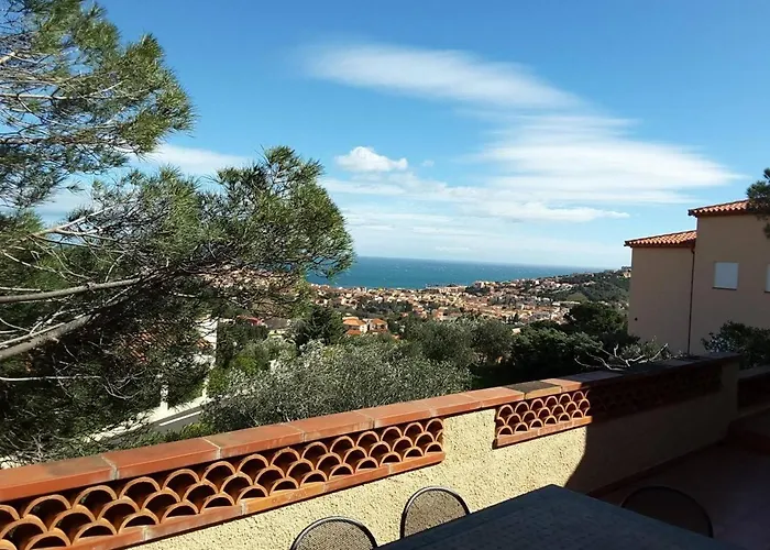5 Pieces 8 Couchages Sur Bn000-a03 Banyuls-sur-Mer