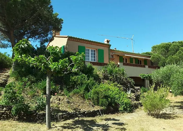 5 Pieces 8 Couchages Sur Bn000-a03 Villa Banyuls-sur-Mer